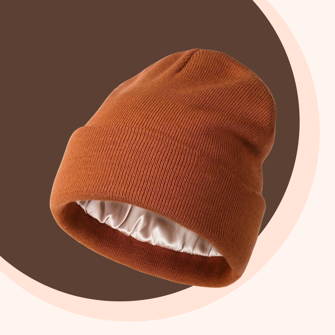 Satynowa Czapka Warmi